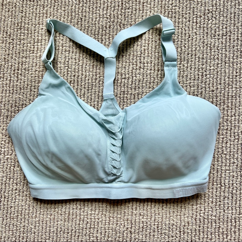 NWOT Victoria’s Secret Sport - Sports bra